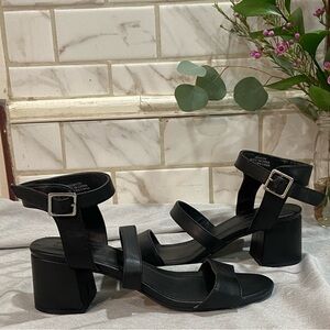 Simple Black Sandals